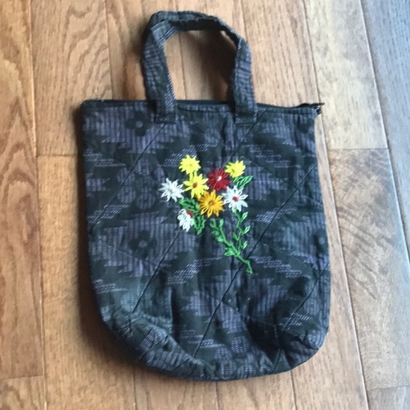 Purple/black quilted embroidered handle bag